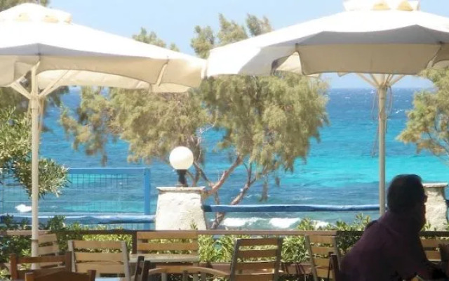 Akti Kastraki Beach