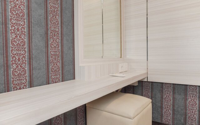 Scenic And Comfortable 2Br Sky Terrace Apartment