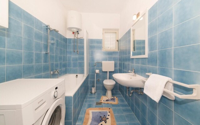 Amazing Home in Kastel Kambelovac With Wifi and 1 Bedrooms