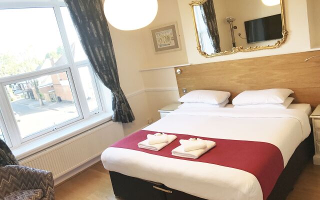 Gidea Park Hotel