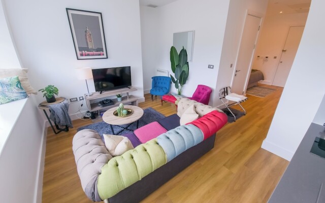 Captivating 1-bed Apartment in Slough With Kingbed