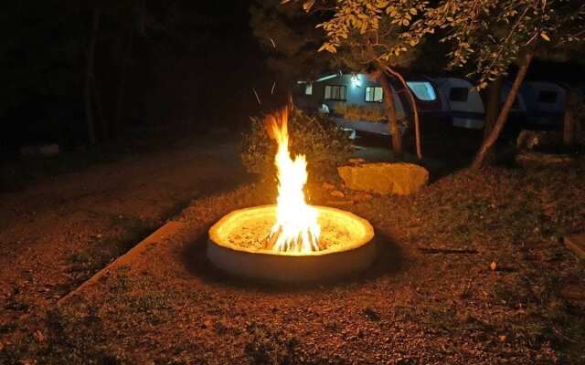 Jamping Holiday Yongin - Campsite