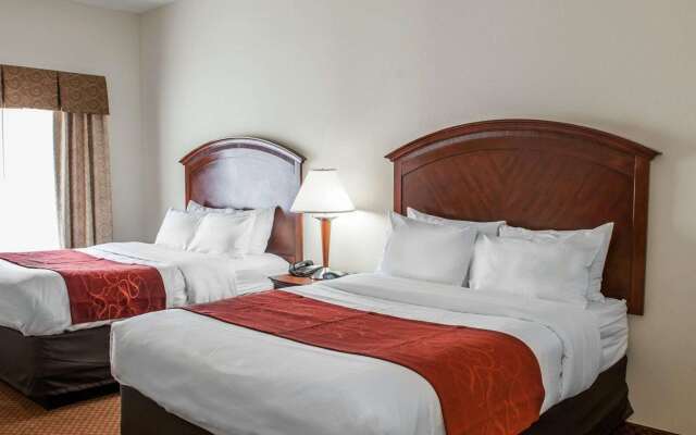 Comfort Suites near Indianapolis Airport