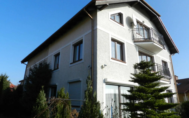 Villa ALFA