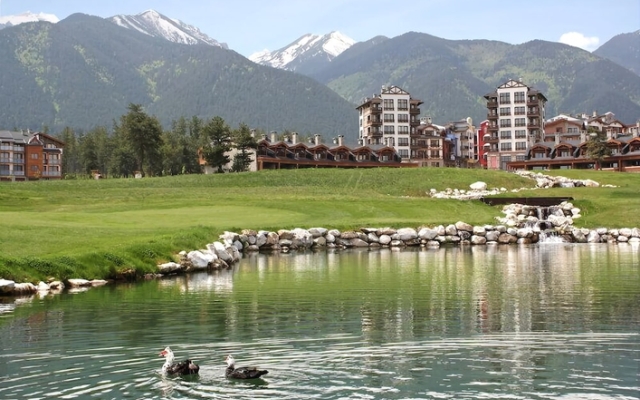 Pirin Golf & Country Club Apartment Complex