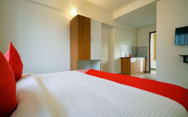 OYO 15574 Caprice Residency, South