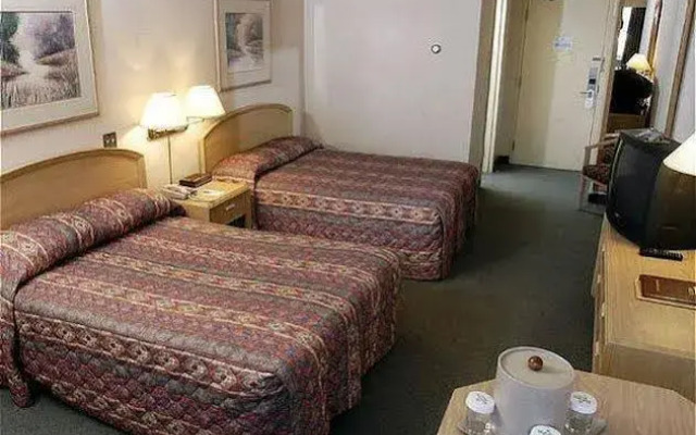 Riverside Resort & Conference Centre