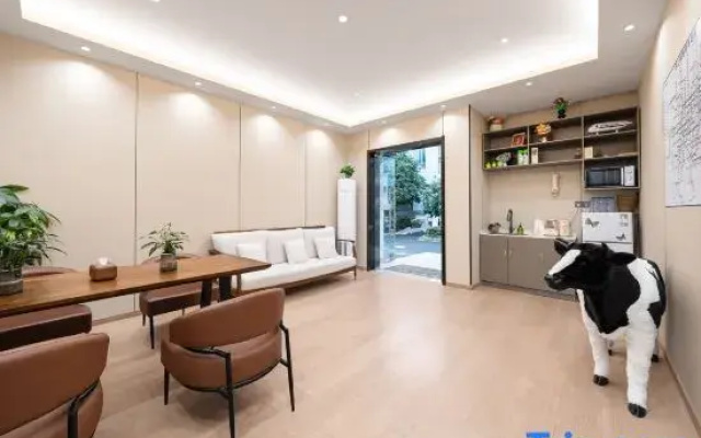 Hele Homestay (Hongqiao Railway Station National Exhibition and Convention Center)