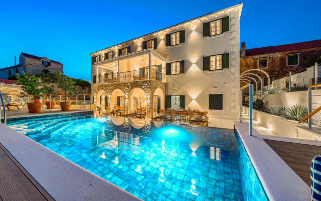 Hotel Brattia