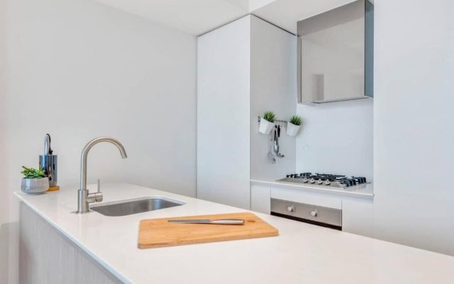 Melboune City EQ tower 1 Bedroom Apartment with skyline view by KozyGuru – Bathroom – Melbourne