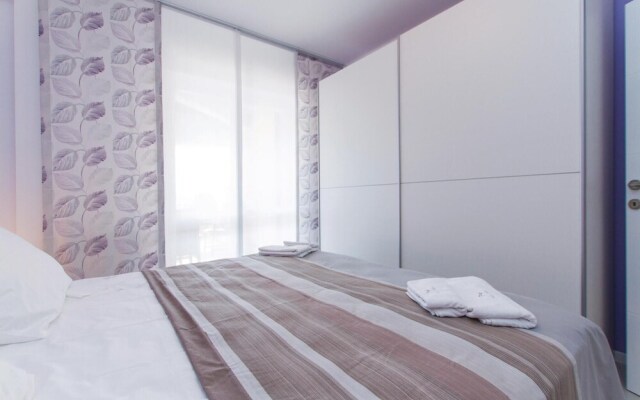 Stunning Home in Ravni With Wifi and 2 Bedrooms