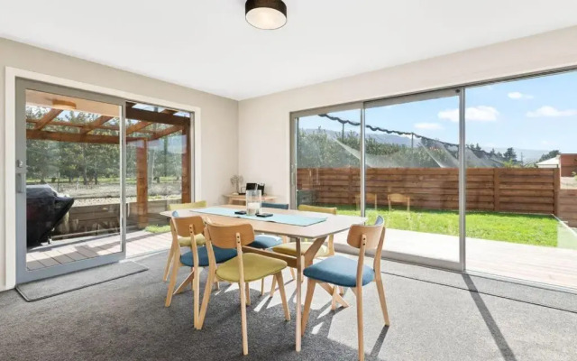 Pisa View Paradise - Cromwell Holiday Home