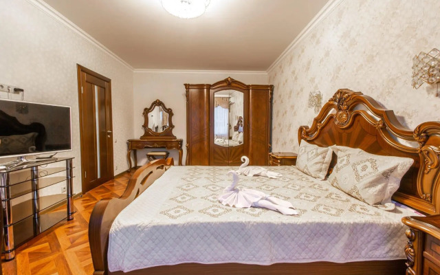 Apartments on Prosveshcheniya street 84