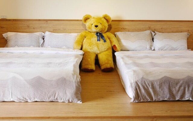 Chu V B&B