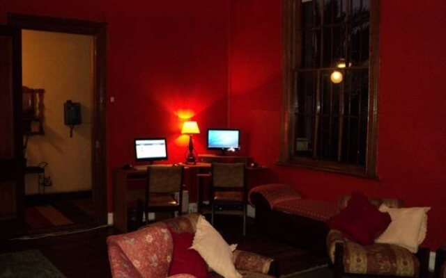Hostal Residencia en el Cerro