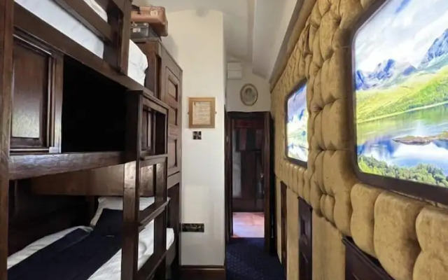 Hocus Pocus Tiny Hotel
