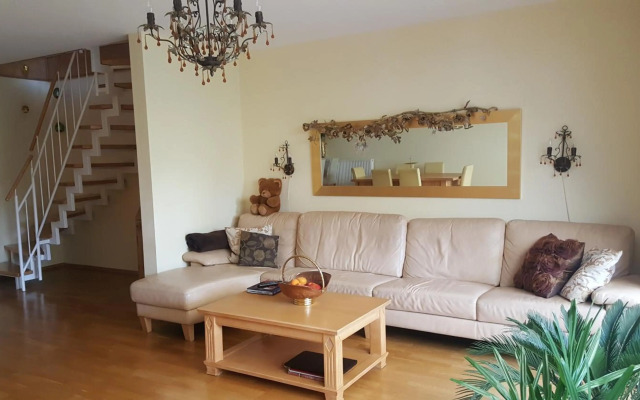 Exklusives Haus mit Garten