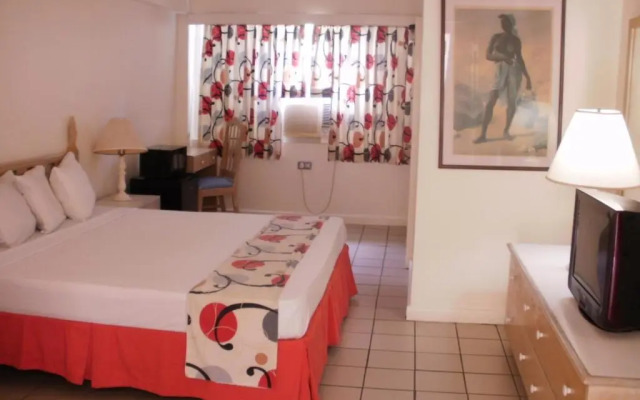 Pineapple Court Hotel