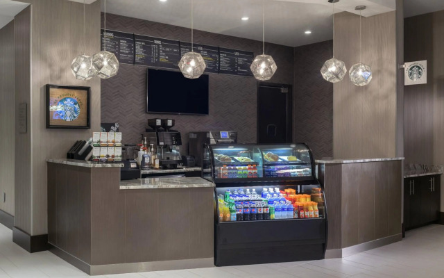 Courtyard by Marriott Edgewater NYC Area