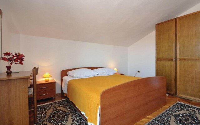 Amazing Home in Zadar With Wifi and 4 Bedrooms