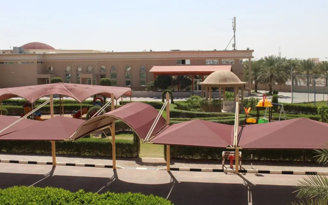 Al Salam Grand Hotel & Resort