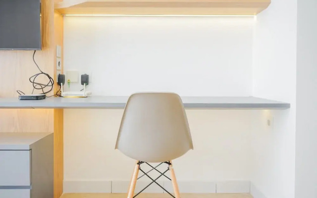 Modern Industrial Studio Apartment at Casa de Parco