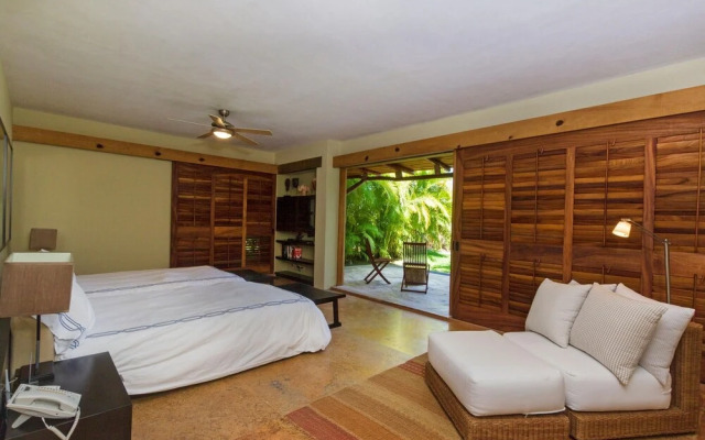 Sunny Vacation Villa 45