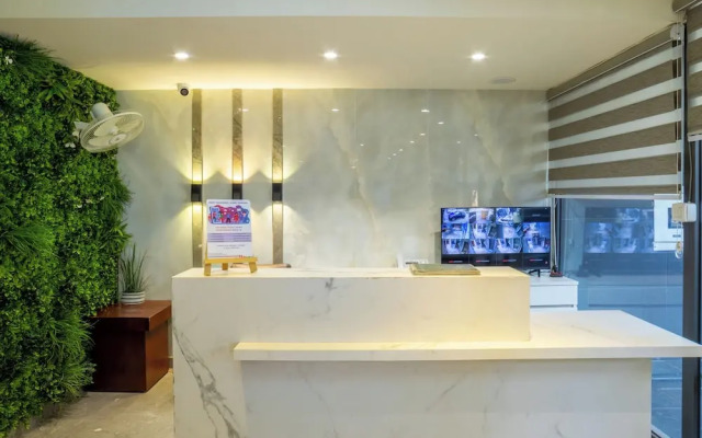 Housr Sector 42 Gurgaon Golf Course Road