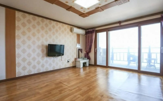 Seven Pension
