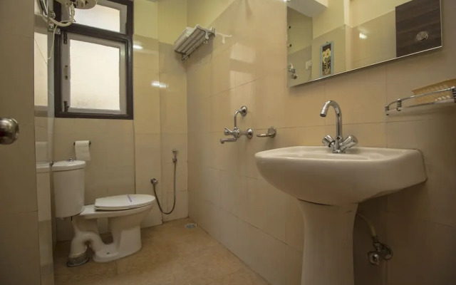 Greater Kailash The Palace By OYO Rooms
