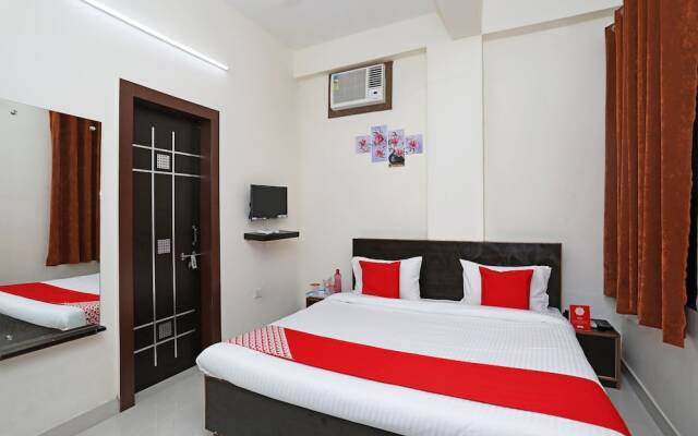 OYO 11553 Hotel Dhola Maru Residency