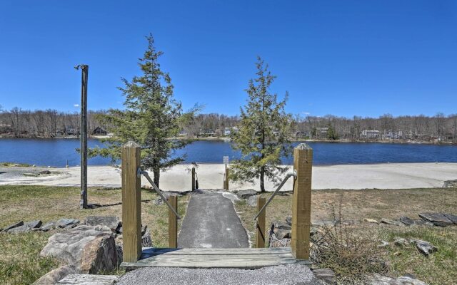 Spacious Tobyhanna Family Home: Pool/beach Access!