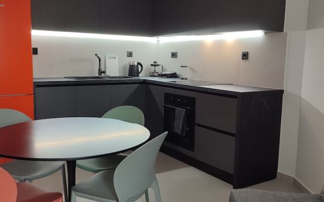 Hellene Apt near Chania City Centre