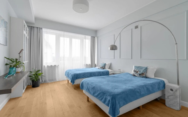 UNIT Centrum deLuX Plac Zbawiciela