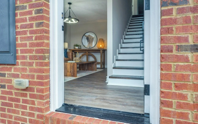 Modern Townhome: Walk to Tennessee Tech University