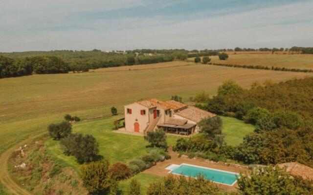 Bagnoletto Splendid Farmhouse in the Open Countryside-bagnoletto