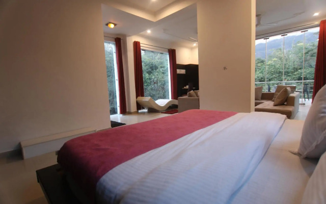 OYO HOME 85639 Cozyhome By Evanka Elite