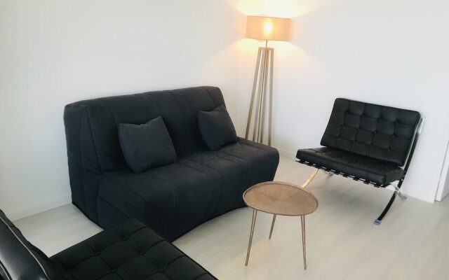 Costa Plana Collection
