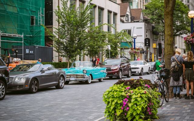 Yorkville Plaza by QuickStay