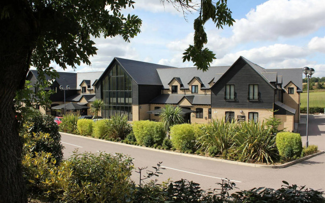 The Sharnbrook Hotel