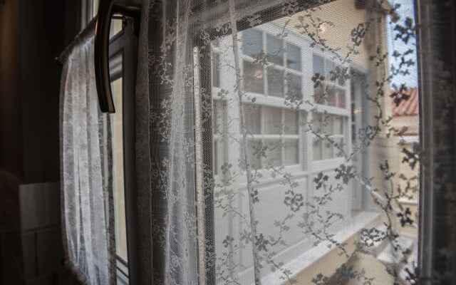 Kyria Boutique House