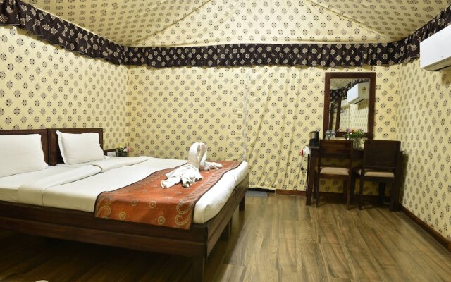 Tent City Narmada