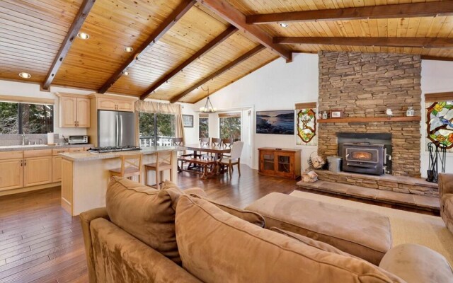 Star Gazing #2089 by Big Bear Vacations