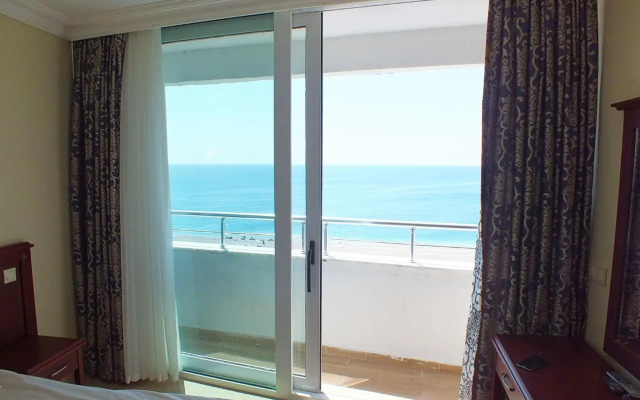 Royal Alhambra Palace – All Inclusive