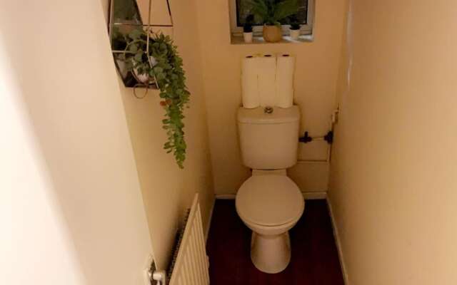 Impeccable 1-bed House in Pontefract