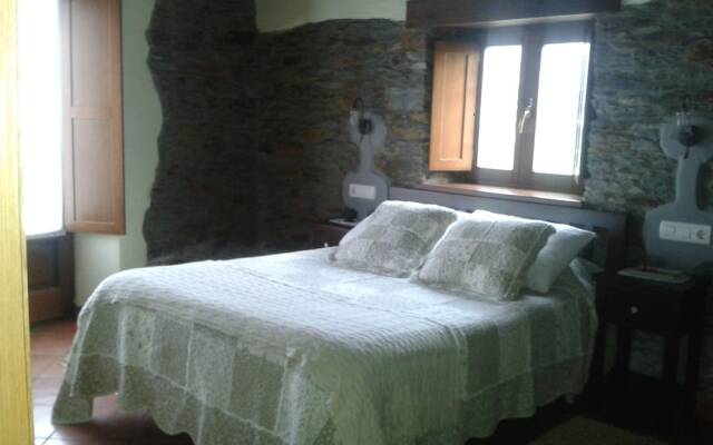Apartamentos Rurales Romallande