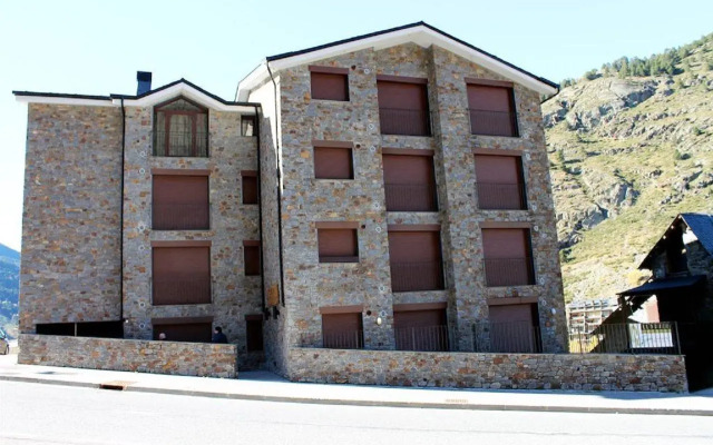 Apartamentos La Pleta 3000
