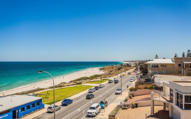 Gold Sands Beach Apartment