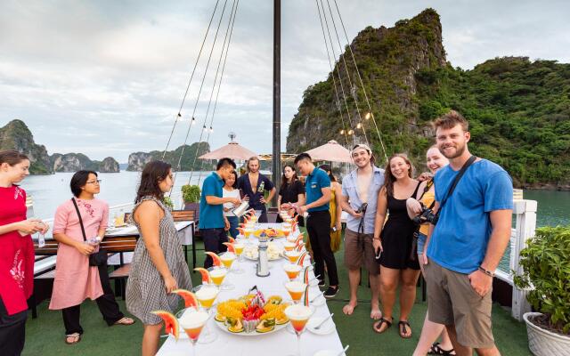 Swan Cruises Halong