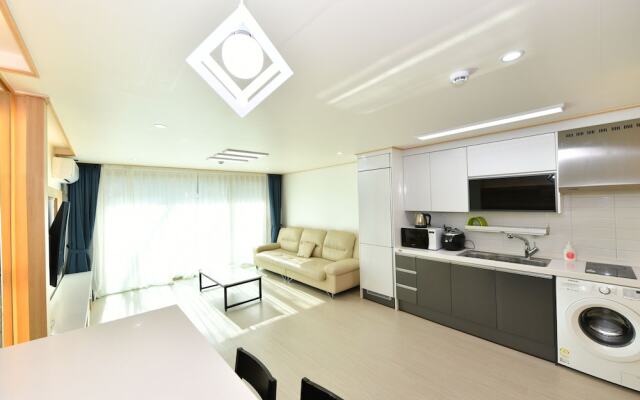 Sokcho Daemyung Heidi Pension
